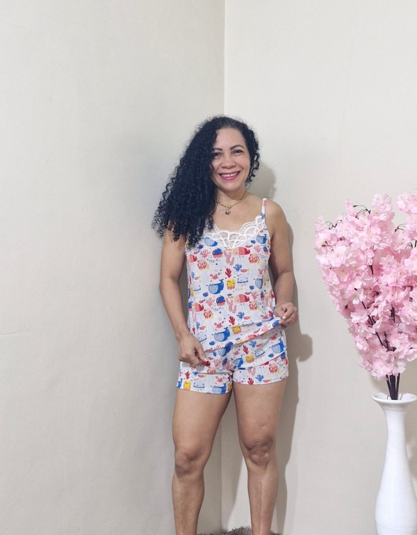 baby doll básico de liganete estampada e detalhes em renda branca