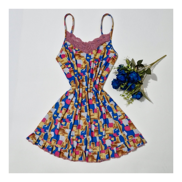 Camisola básica de liganete estampada e detalhes em renda sandia - Image 2