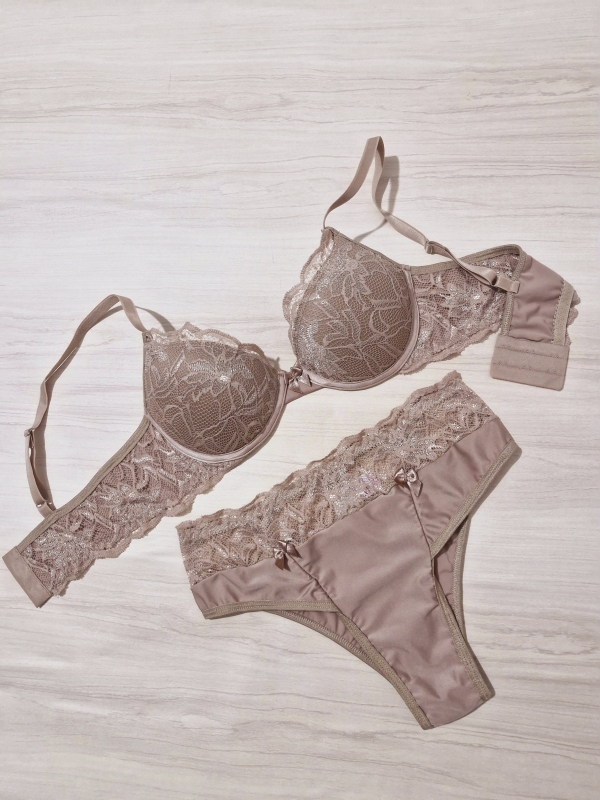 Conjunto de lingerie soutien rendado reforçado e calcinha normal em três cores - Image 3