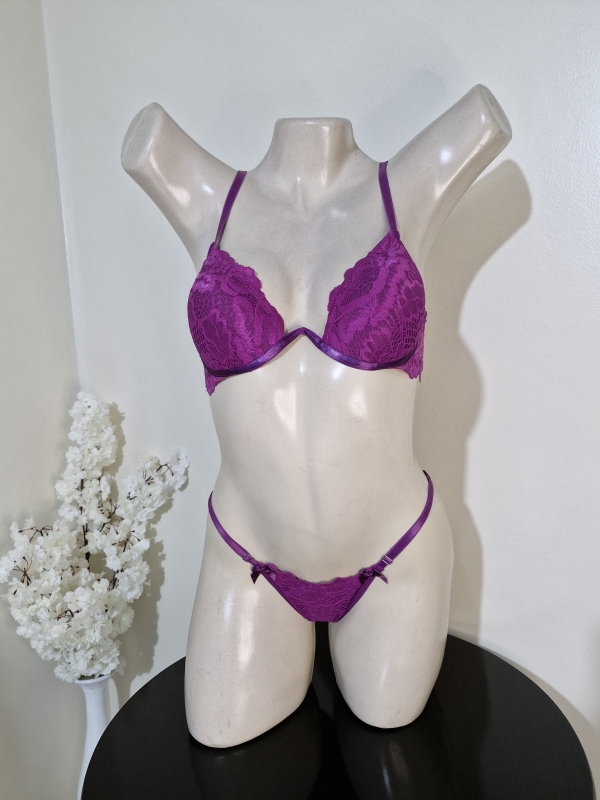 Conjunto de lingerie em renda morado e arco inteiro - Image 2
