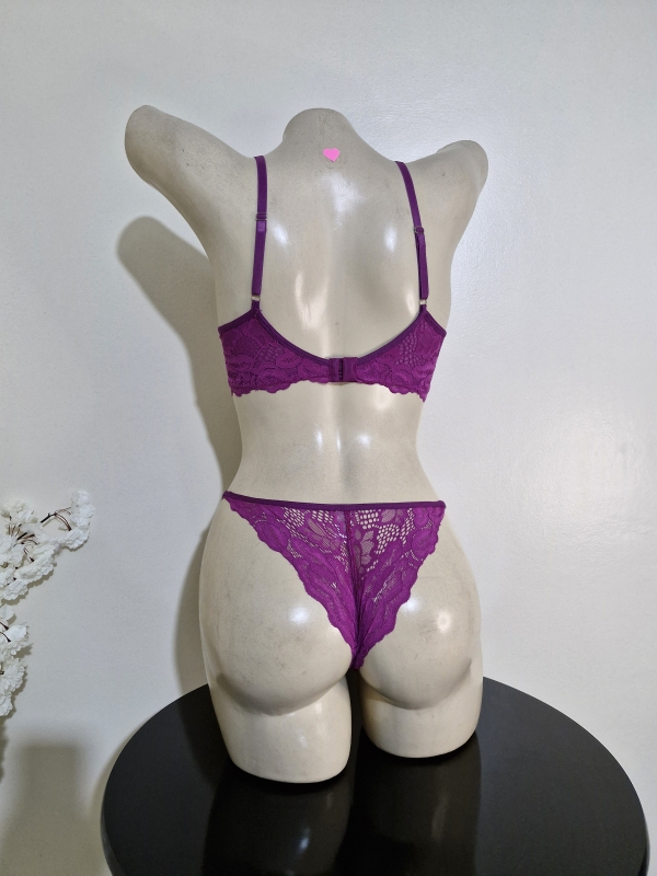 Conjunto de lingerie em renda morado e arco inteiro - Image 3