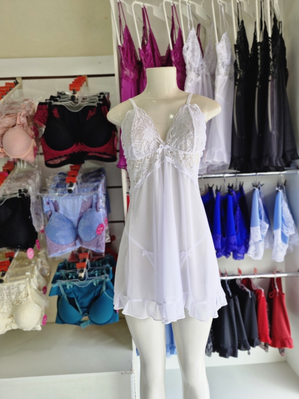 Camisola Laís feita com tule e renda branca - Image 2