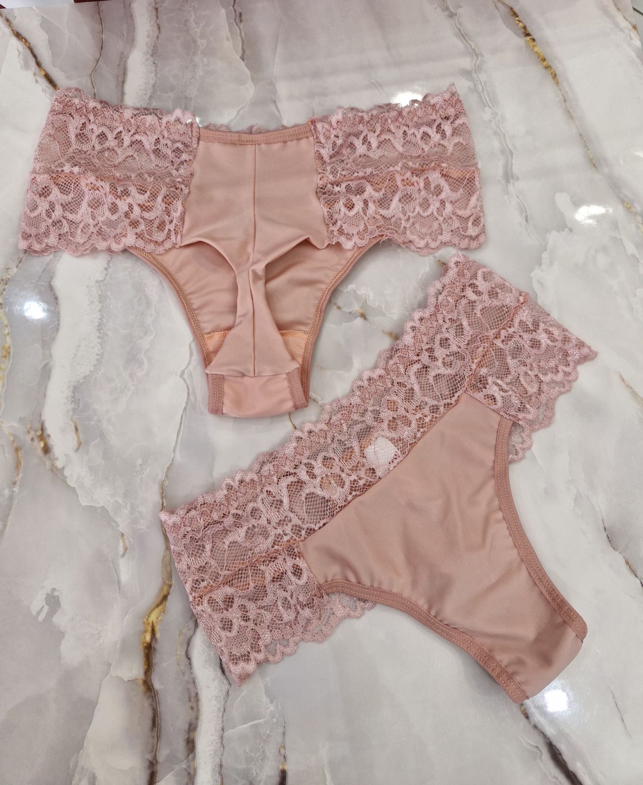 Calcinha fio duplo com laterais e pala em renda - Image 3