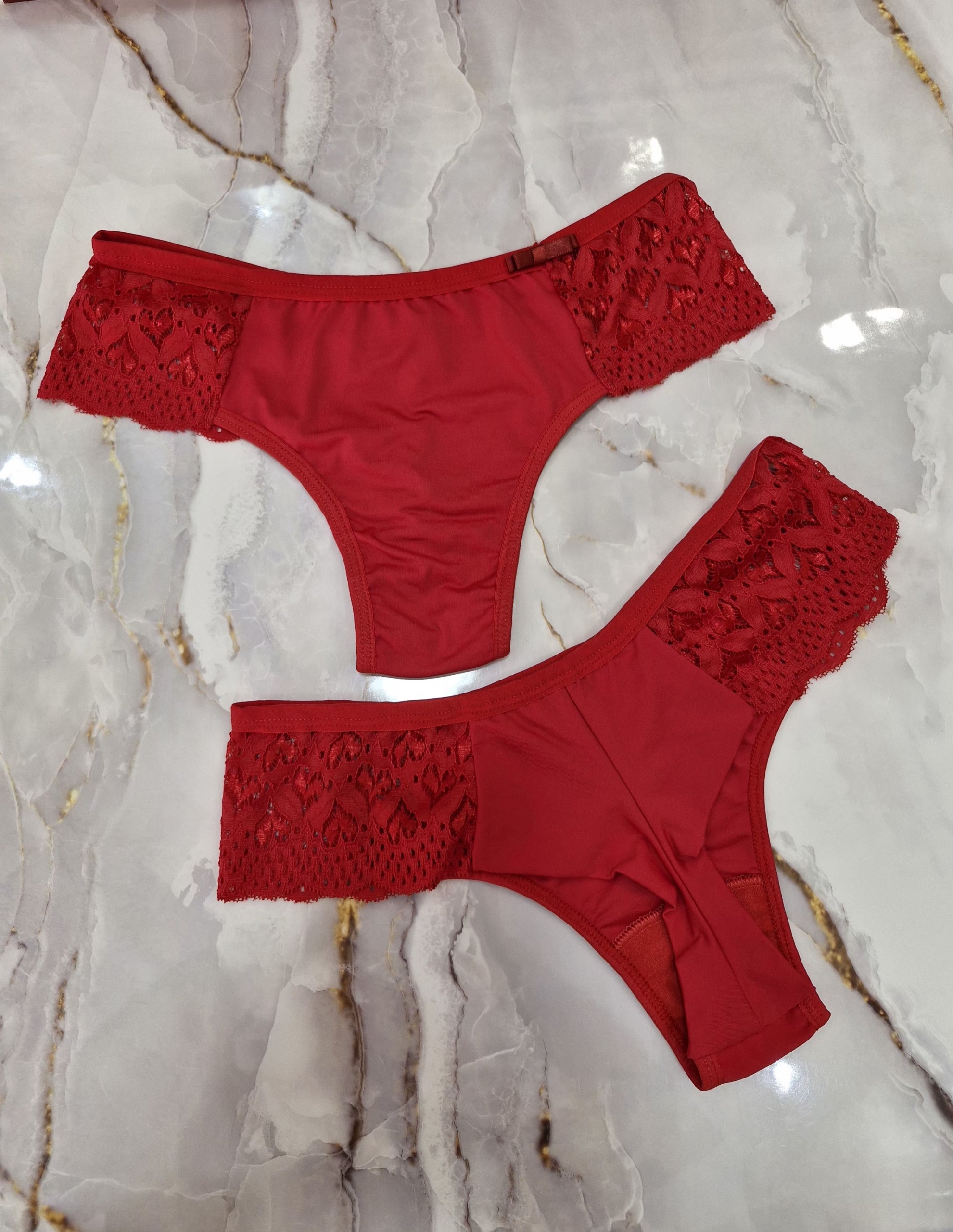 Calcinha fio duplo lateral em renda - Image 2