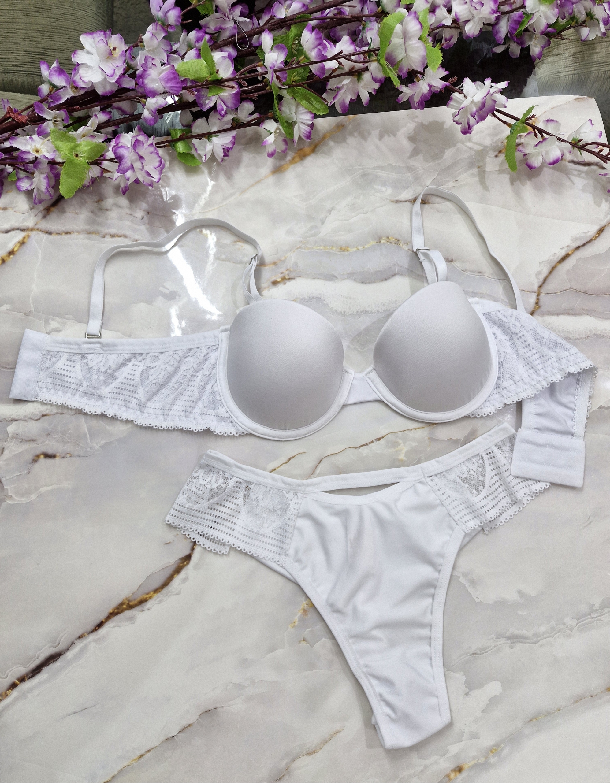 Conjunto de lingerie pra usar com ou sem alças