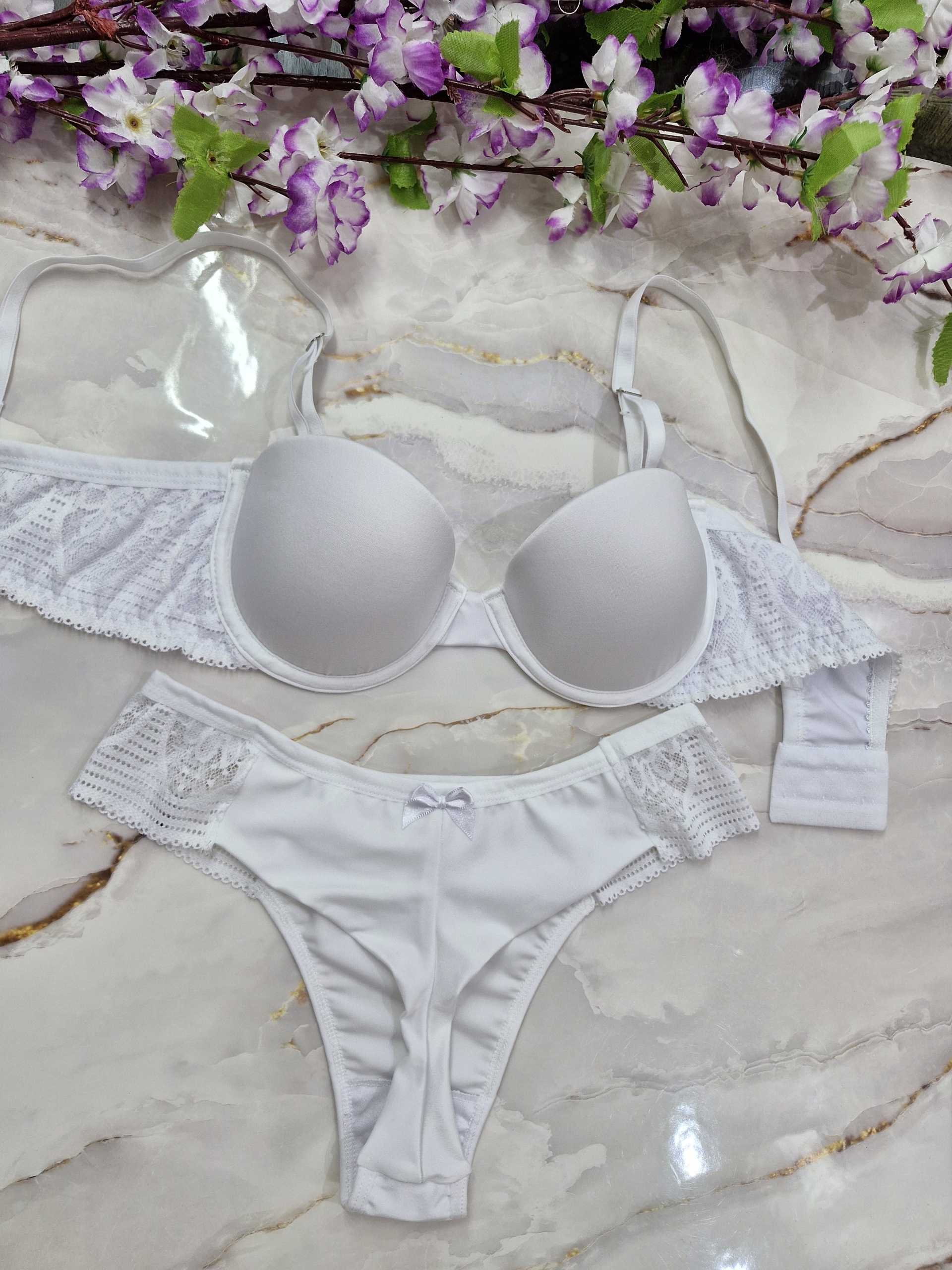 Conjunto de lingerie pra usar com ou sem alças - Image 2